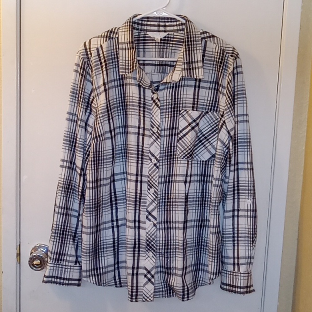 Time And Tru Button Down Top